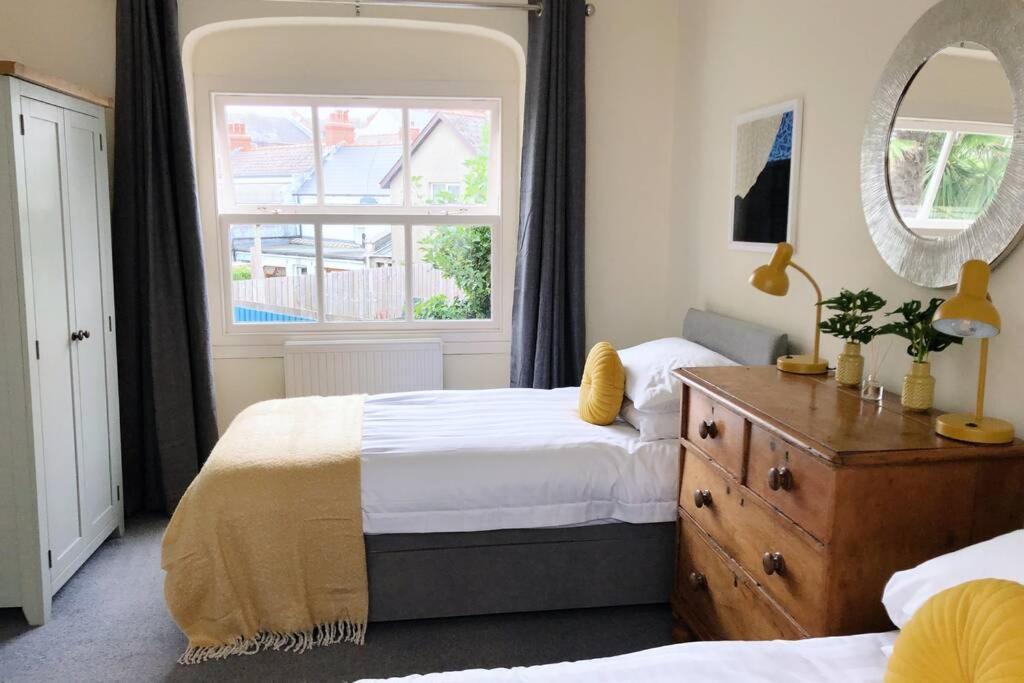 Stunning & Spacious House In Central Tenby Luaran gambar