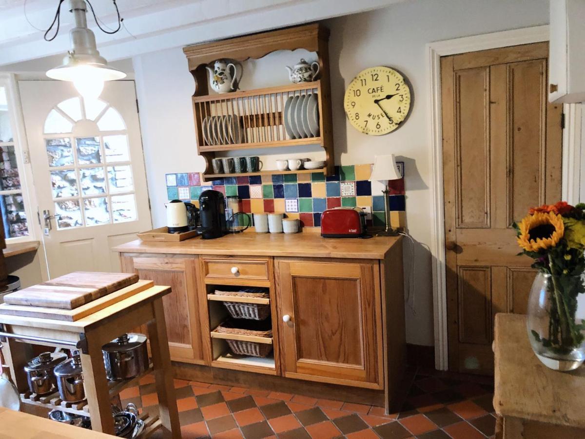 Stunning & Spacious House In Central Tenby Luaran gambar